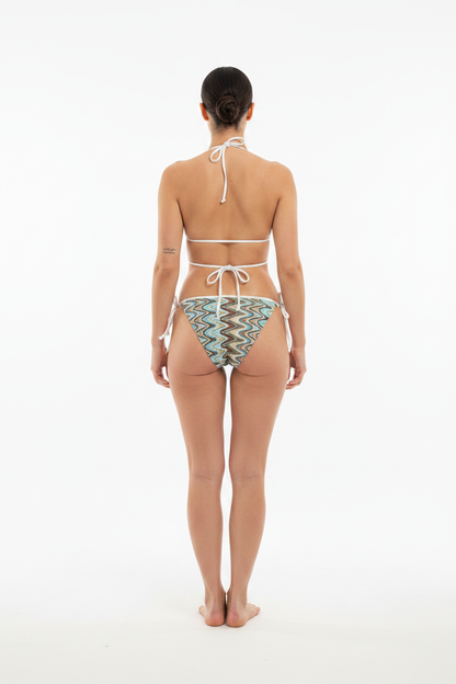 Retro bikini toni naturali